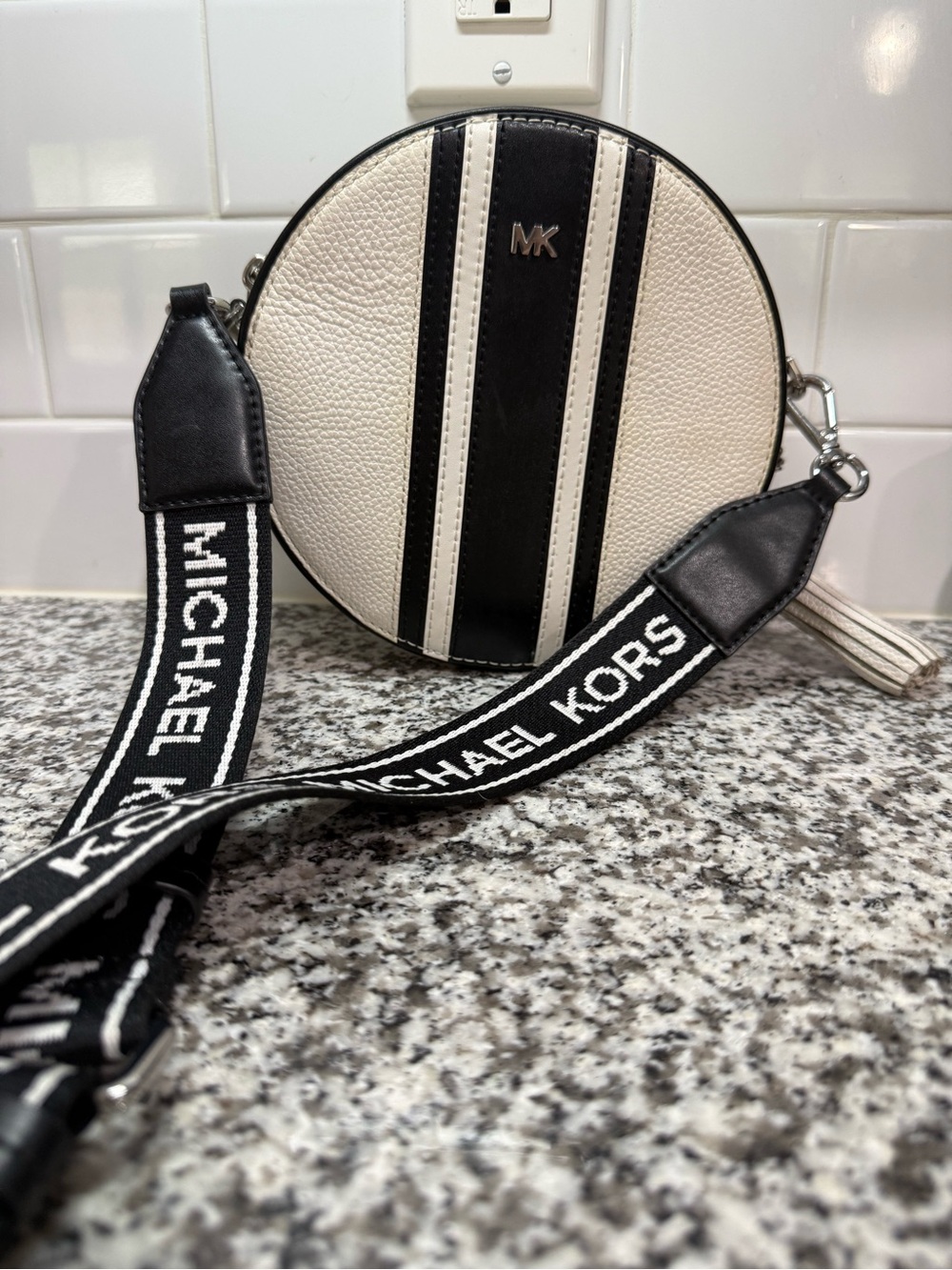 Michael Kors Canteen Circle Crossbody White Black Pebbled Leather Tassel Bag